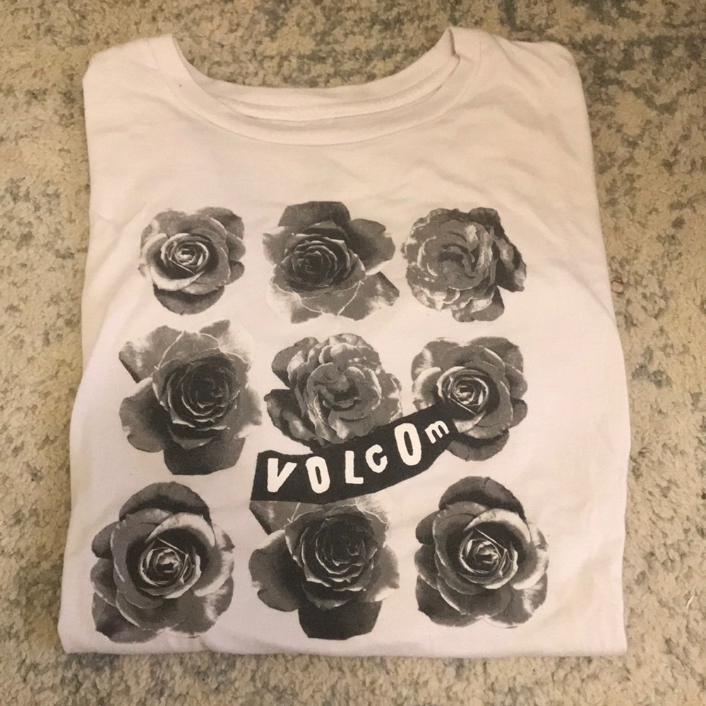 Volcom tshirt with flowers